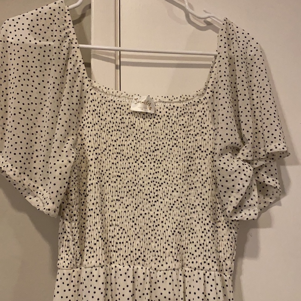 Siren Lily Boutique polkadot dress size small maxi